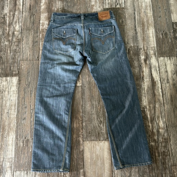 LEVI STRAUSS & CO MEN JEANS, 514” SIZE 33-30 - Picture 3 of 12